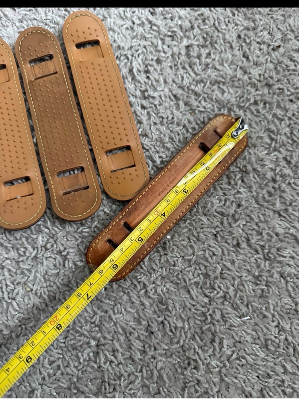 Louis Vuitton Strap pad A34 - Picture 4 of 11